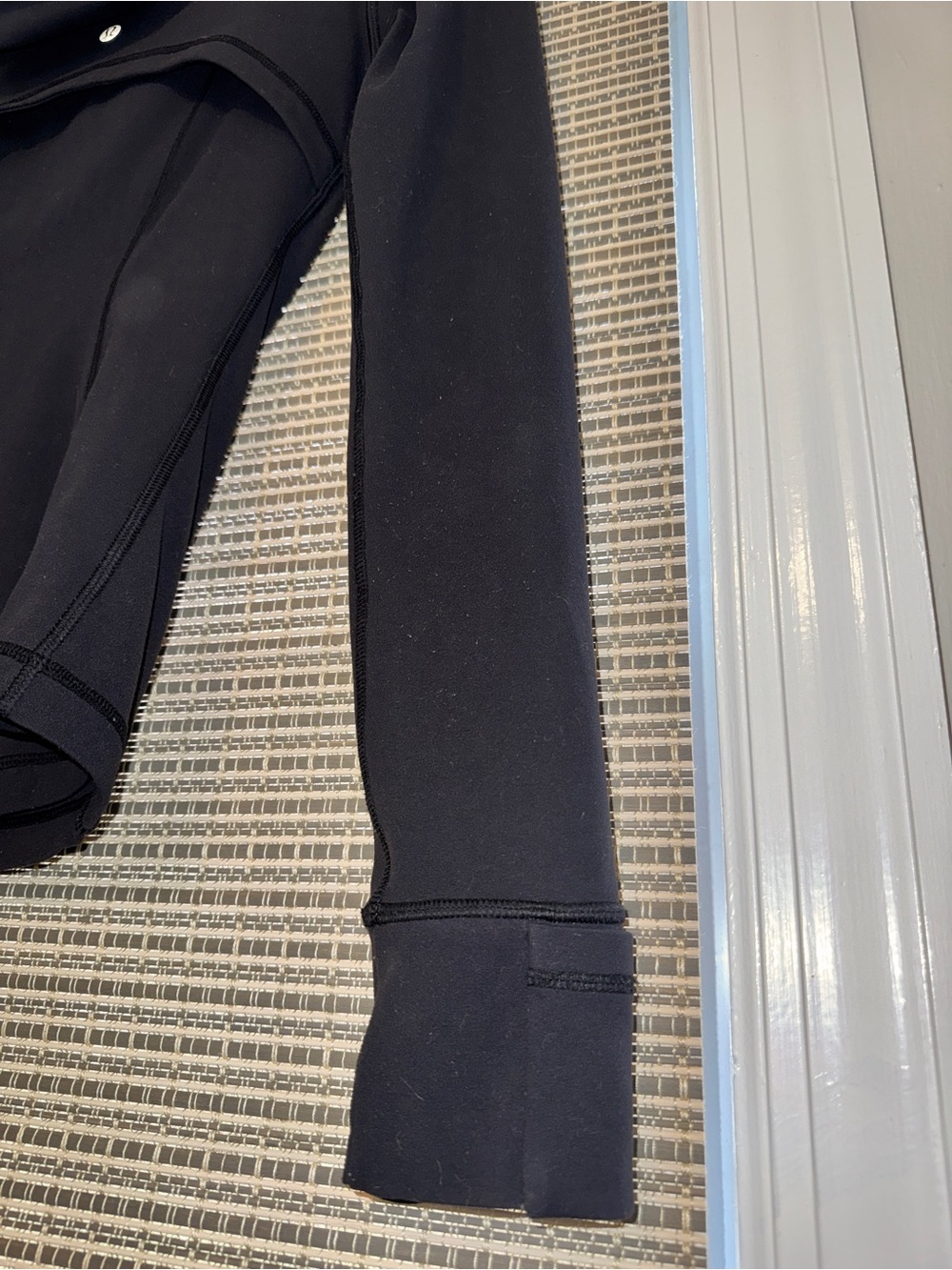 Lululemon Define Jacket | Black | Size 2 - Picture 6 of 6